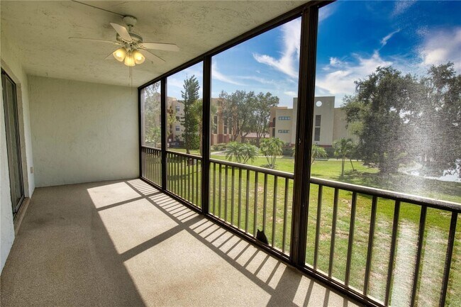 Building Photo - 102 Capri Isles Blvd