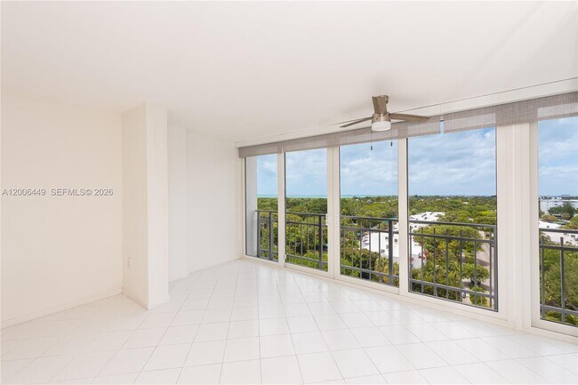 Building Photo - 600 Grapetree Dr