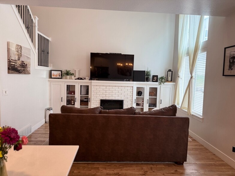 Building Photo - 14518 Juniper Shade Dr
