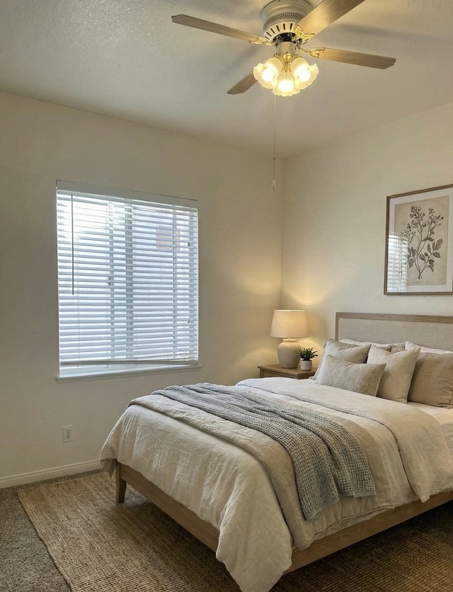 Building Photo - SUMMERLIN HOME WITH 5 BEDROOMS (INCLUDE SOME UTILITIES)