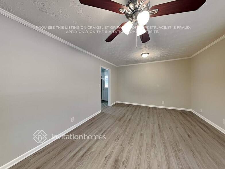 Building Photo - 1804 Timothy Dr SW