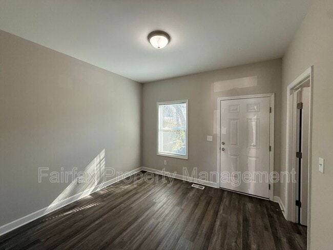 Building Photo - 1118 Eva St