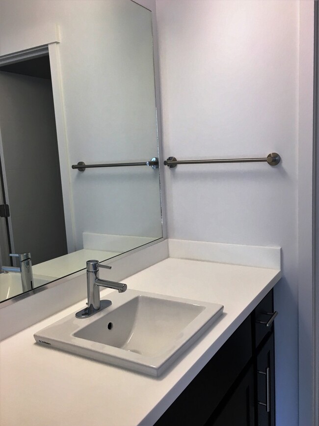 Building Photo - Beautiful 3 Bedroom Home in Herriman with ...