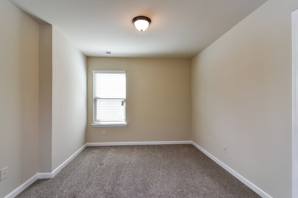 Building Photo - 2325 Morgan Farm Dr