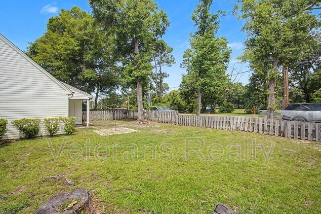 Building Photo - 2386 Merlin Cove