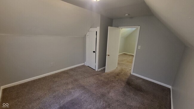 Building Photo - 1807 Raible Ave