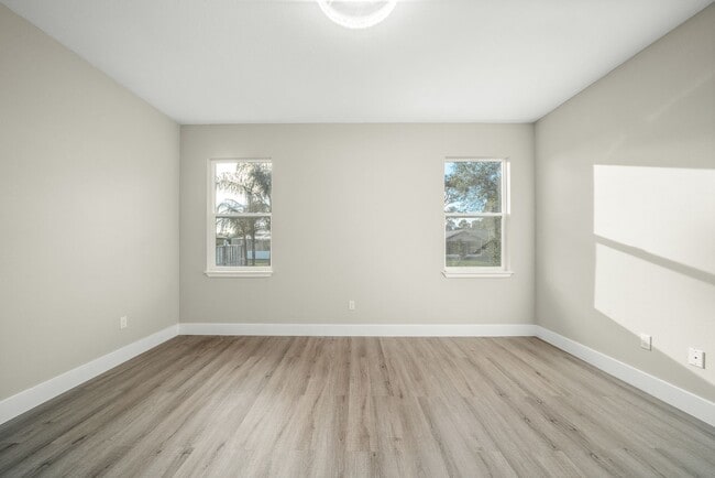 Building Photo - 3 Bedroom Home Located In The Sun N Lake Golf Community