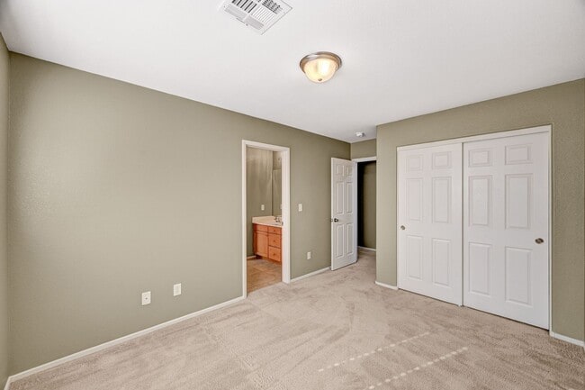 Building Photo - 4 Bedroom Near Spring Valley— Your Next Chapter Starts Here!