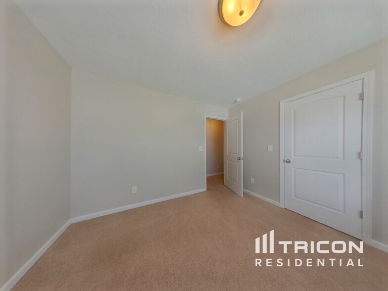 Building Photo - 2148 Grv Lndg Wy