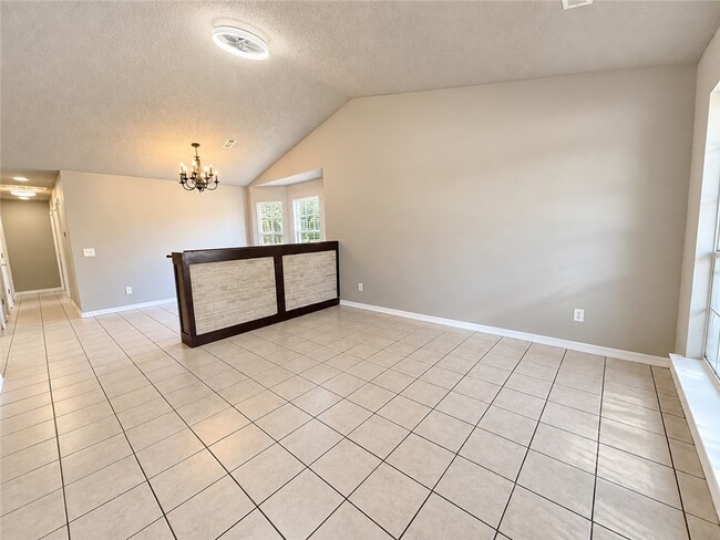 Building Photo - 2678 Brookside St