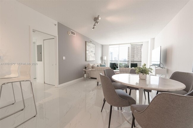 Building Photo - 335 S Biscayne Blvd