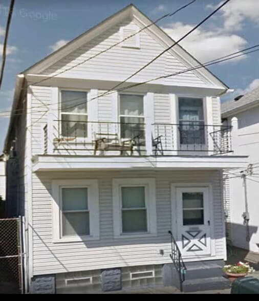 Front - 1926 E 123rd St