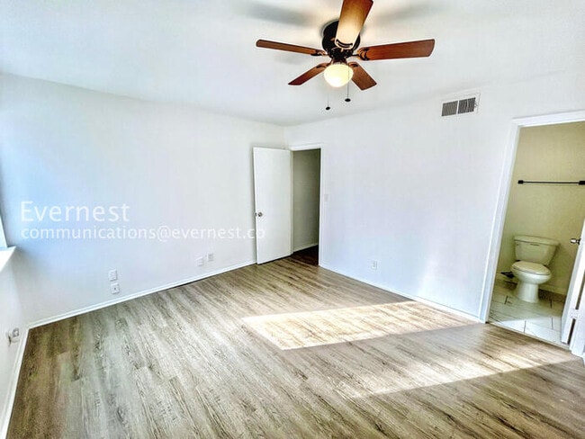 Building Photo - 526 Granite Ridge Pl