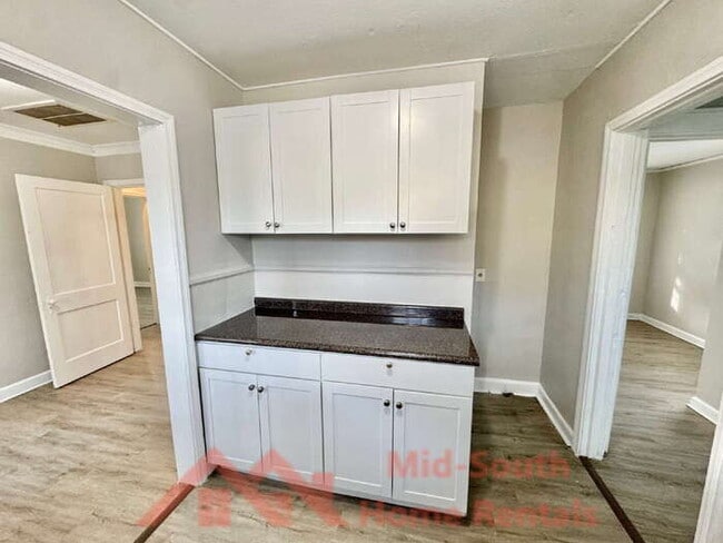 Building Photo - 3472 Hadley Rd