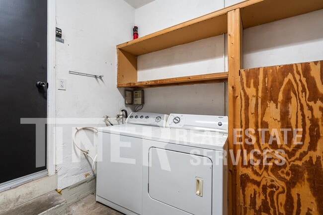 Building Photo - 5000 Reid Way