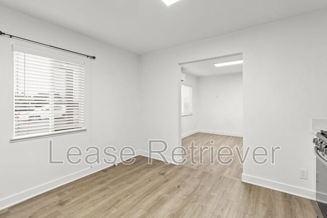 Building Photo - 135 Pacific Rd