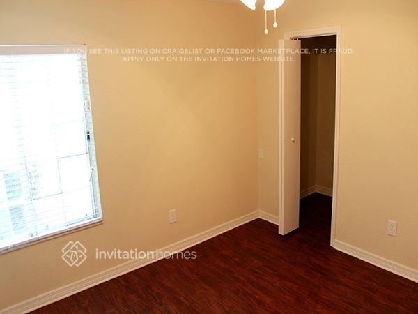 Building Photo - 512 Harvard Pl