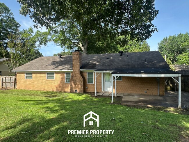 Building Photo - Beautiful 3BR/2BA Bartlett Home | 1,608 Sq Ft, Fireplace & Fenced Yard with Covered Patio