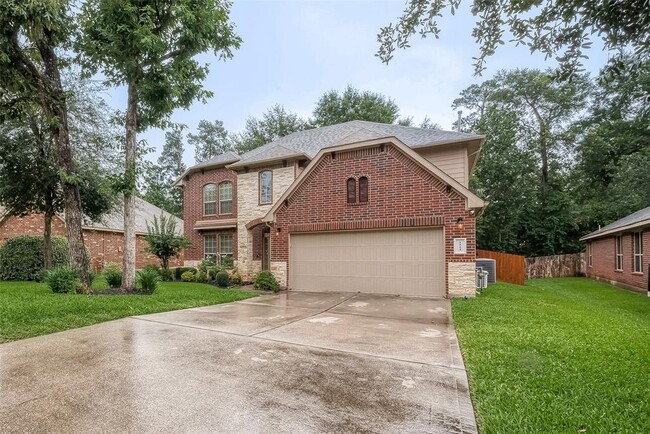 Building Photo - 1924 Honey Laurel Dr