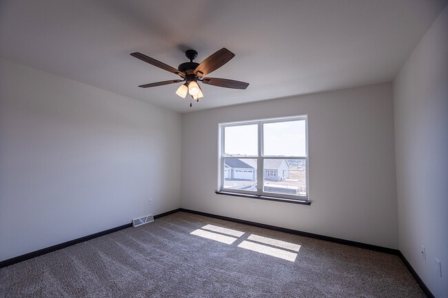 Building Photo - 3406 Green Pastures Ln