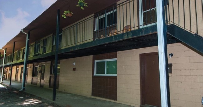 Primary Photo - New Market Apartments
