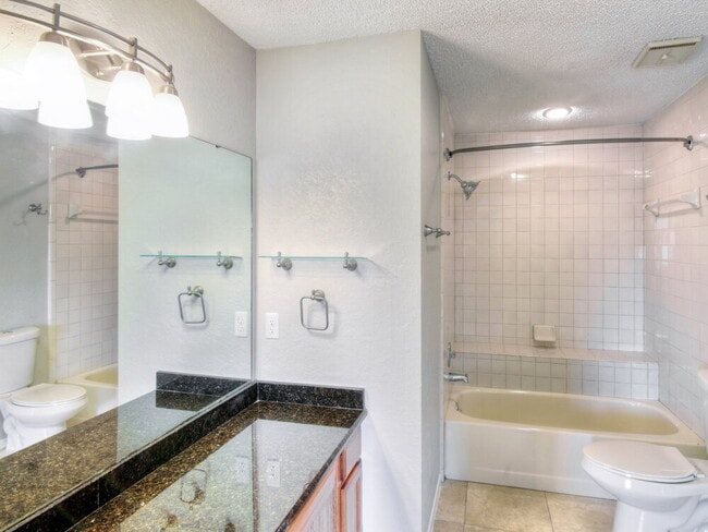 Building Photo - 439 E Springtree Way