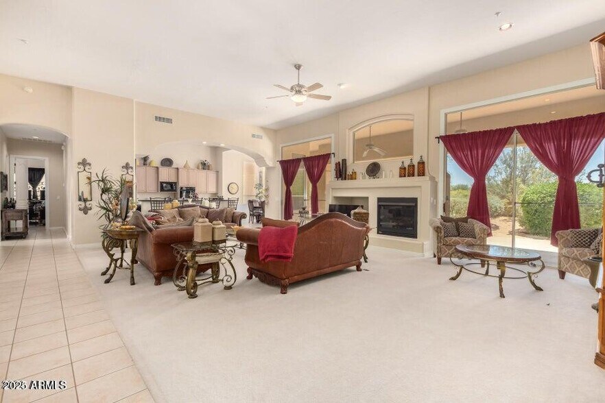 Building Photo - 8115 E Sand Flower Dr