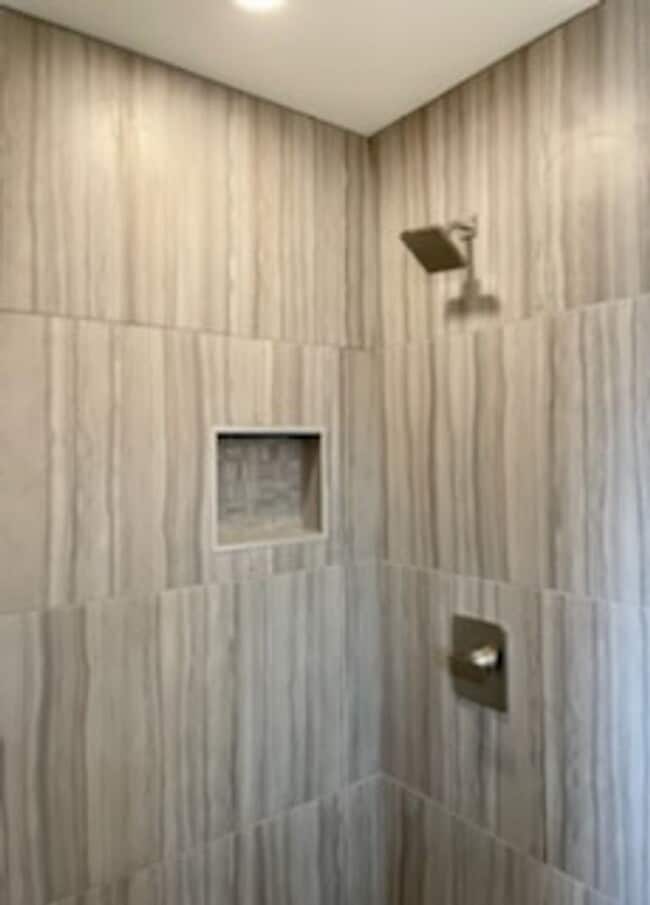 Building Photo - Brand New Luxury Construction with a River View!