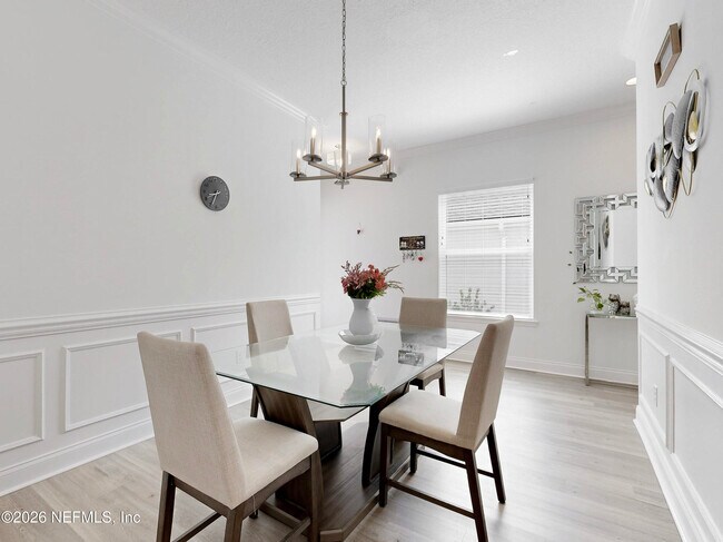 Building Photo - 121 Newfield Wy.