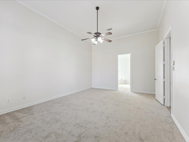 Building Photo - 11404 Island Manor St