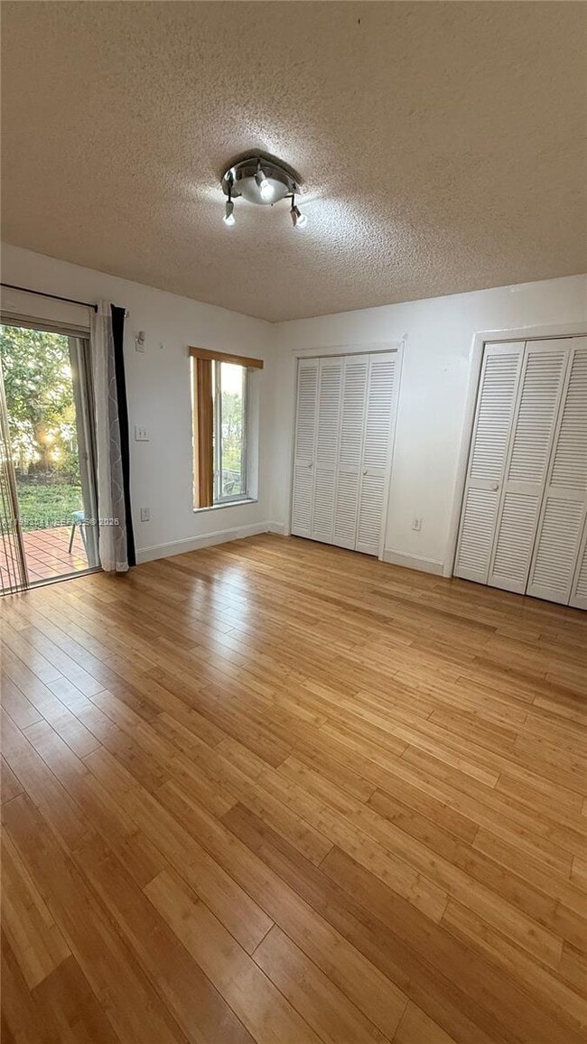 Building Photo - 4540 SW 133rd Ave