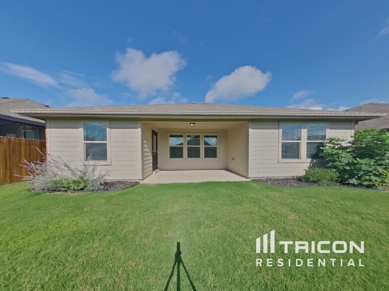 Building Photo - 10325 Fort Belknap Trail
