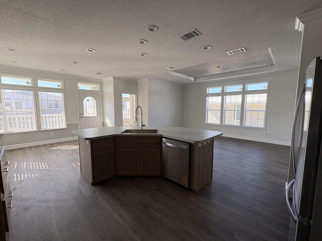 Building Photo - 1006 Morgan Jones Dr