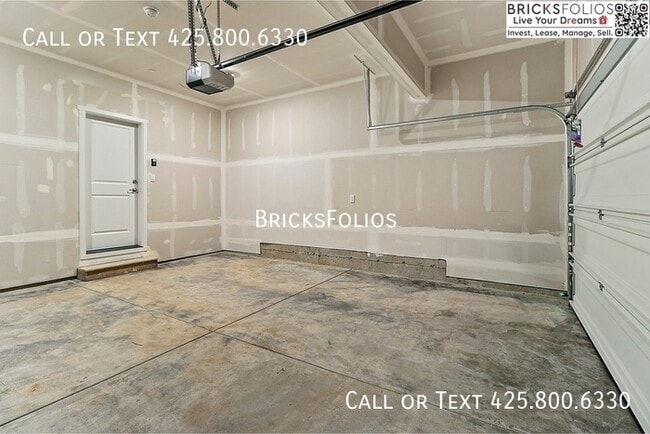 Building Photo - Stunning Lupine at Kitsap Landing in Bremerton