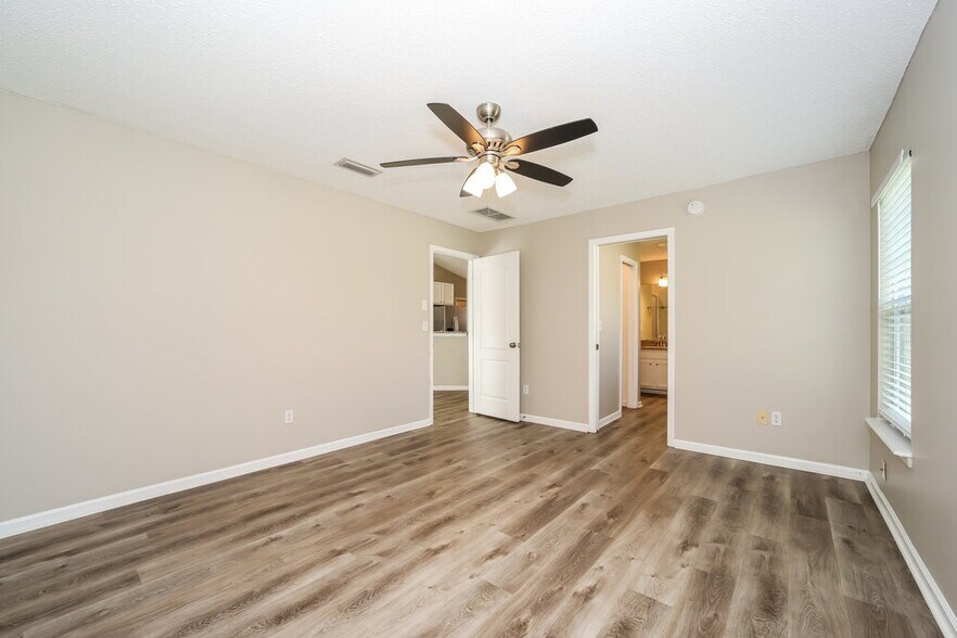 Building Photo - 45 Perry Creek Dr