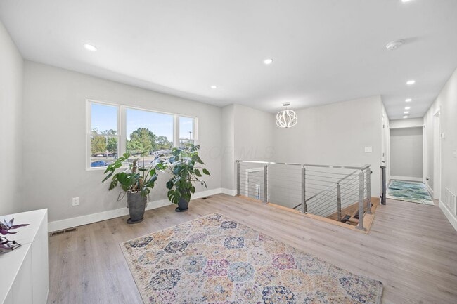 Building Photo - 299 Lombard Rd