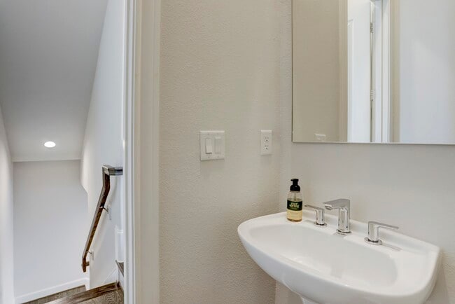 Building Photo - 2727 Dolce Oaks Dr