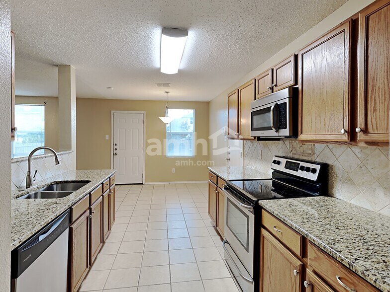Building Photo - 3124 Prairie Aster Dr
