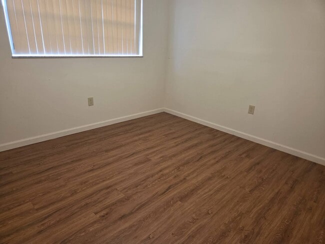 Building Photo - 4718 Leucadendra Dr