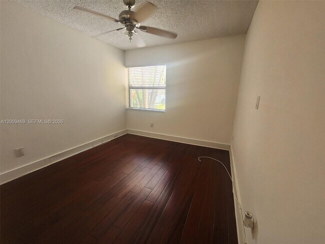 Building Photo - 11810 SW 80th St