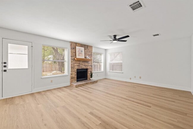 Building Photo - 13108 Tilder Dr