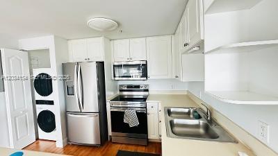 Building Photo - 1627 SW 37th Ave