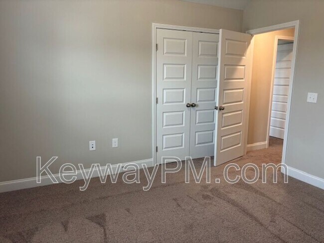 Building Photo - 515 Yuma Ln