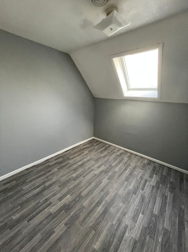 Building Photo - 2567 S 9th Pl