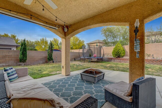 Building Photo - Spacious 4-Bedroom Home for Lease in Gated...