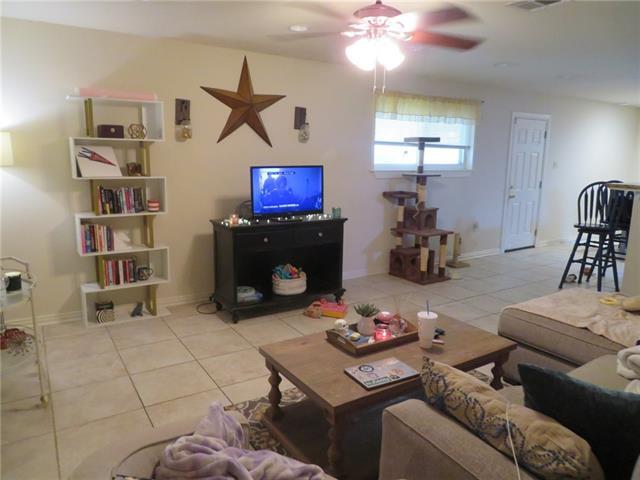 Building Photo - 6521 Bellaire Dr