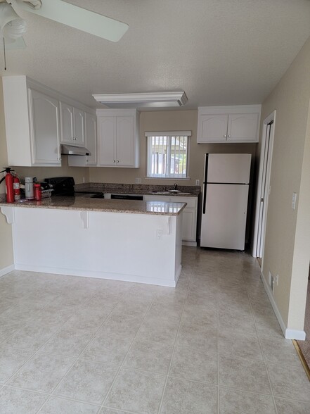 Kitchen - 737 Vaquero Dr