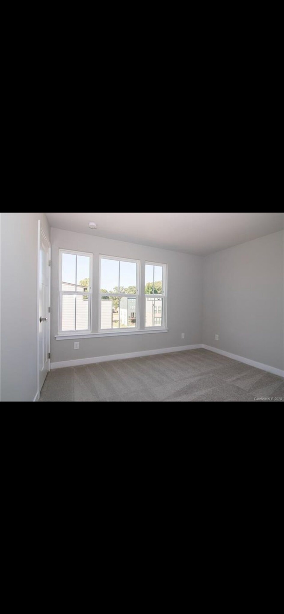 3rd Fl Bedroom w/ Bath & Loft - 458 W Tremont Ave