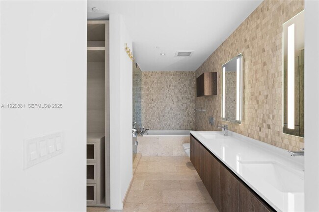 Building Photo - 88 SW 7th St