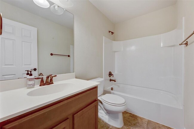 Building Photo - 16105 Travesia Way
